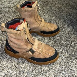 Size 9.5 men’s polo Ralph Lauren boots